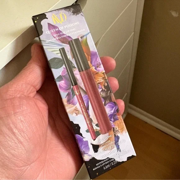 Everlasting Liquid Lip Duo - Queen of Poisons 10 Brand New Never Opened. - Picture 7 of 10